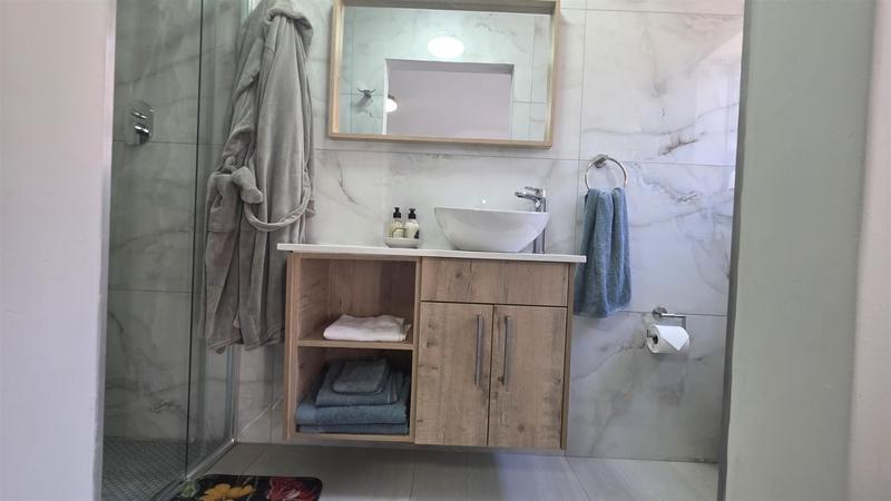 5 Bedroom Property for Sale in Monte Christo Western Cape